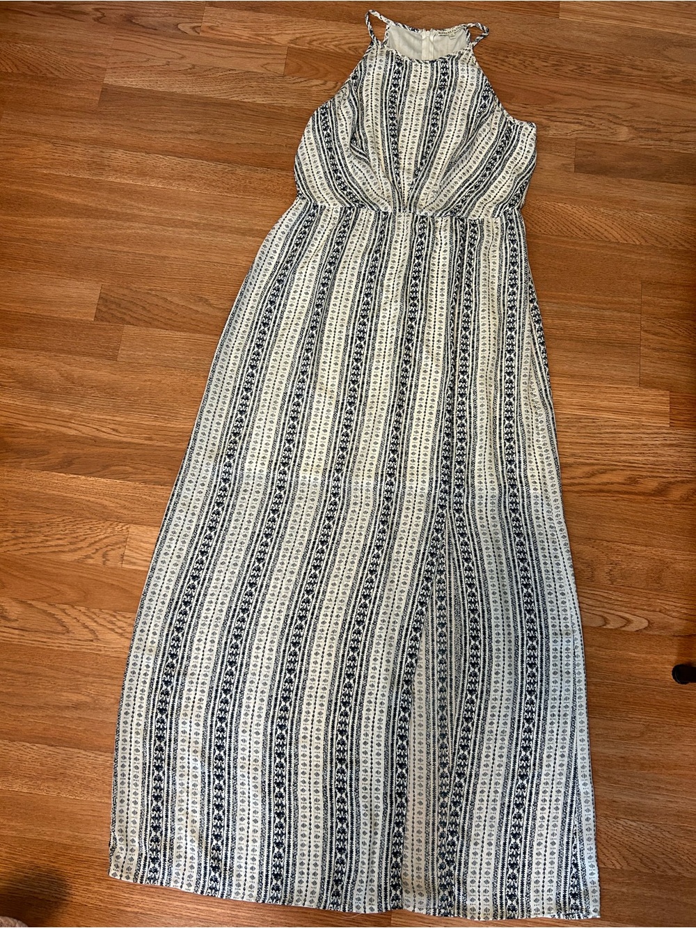Daniel Rainn Navy and White Halter-Style Maxi Dress.Size Medium